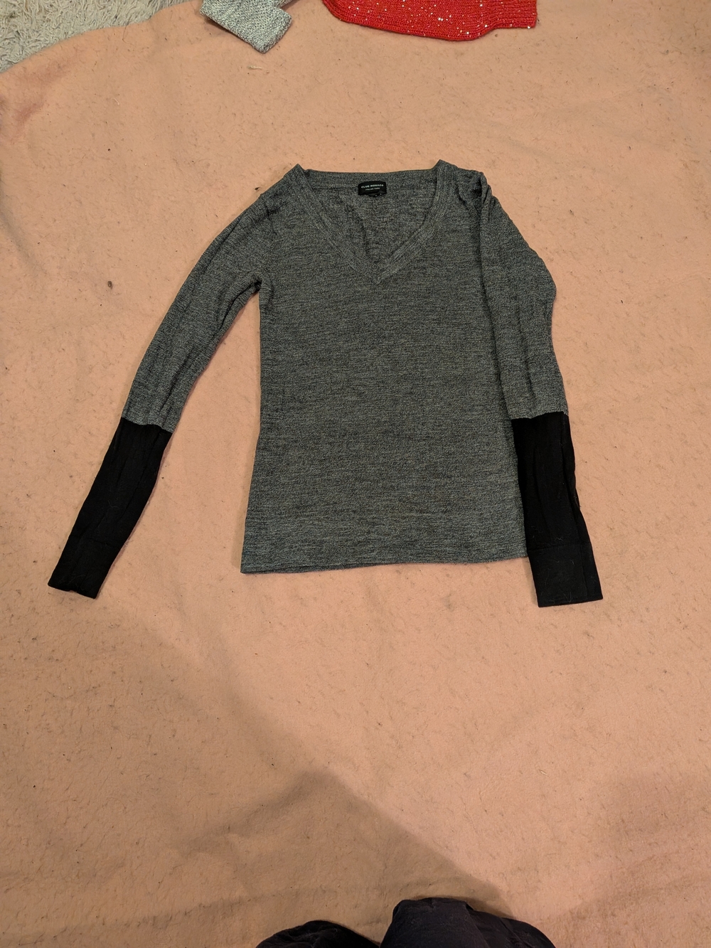 Club Monaco Gray & Black Long Sleeve Top